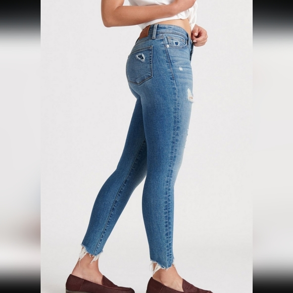 Lucky Brand Women's Light Wash Distressed Ava Skinny Jeans Raw Hem Size 4/27 GUC - Picture 8 of 14